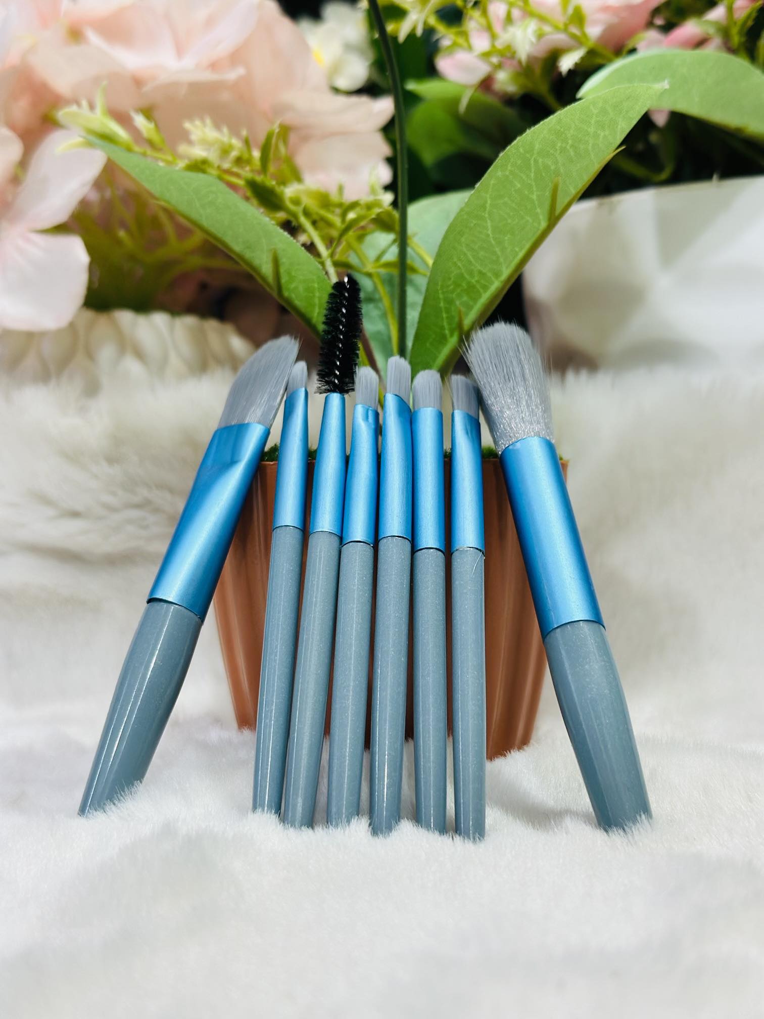 Portable Makeup Brushes Set Women Cosmetic Eyeshadow Blush Powder Shadow Foundation Blush Blending Concealer Make Up Tool